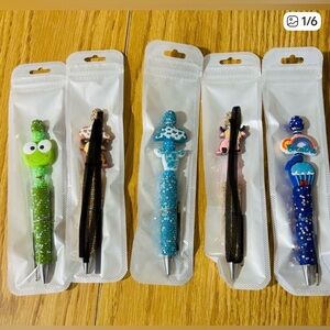NEW Glittery Character Pens